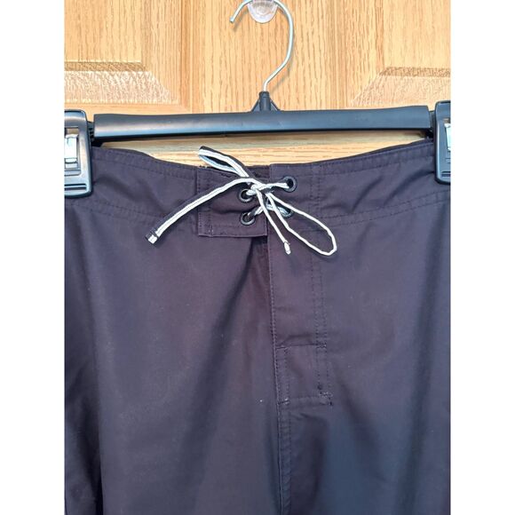 DC Men's Black and White Swim Shorts Trunks Size 38 - Picture 3 of 12